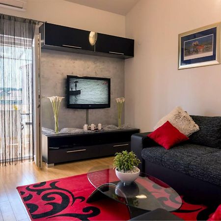 Apartment Ina Пула Екстериор снимка