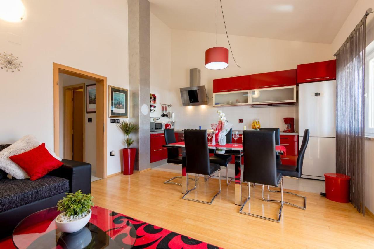 Apartment Ina Пула Екстериор снимка