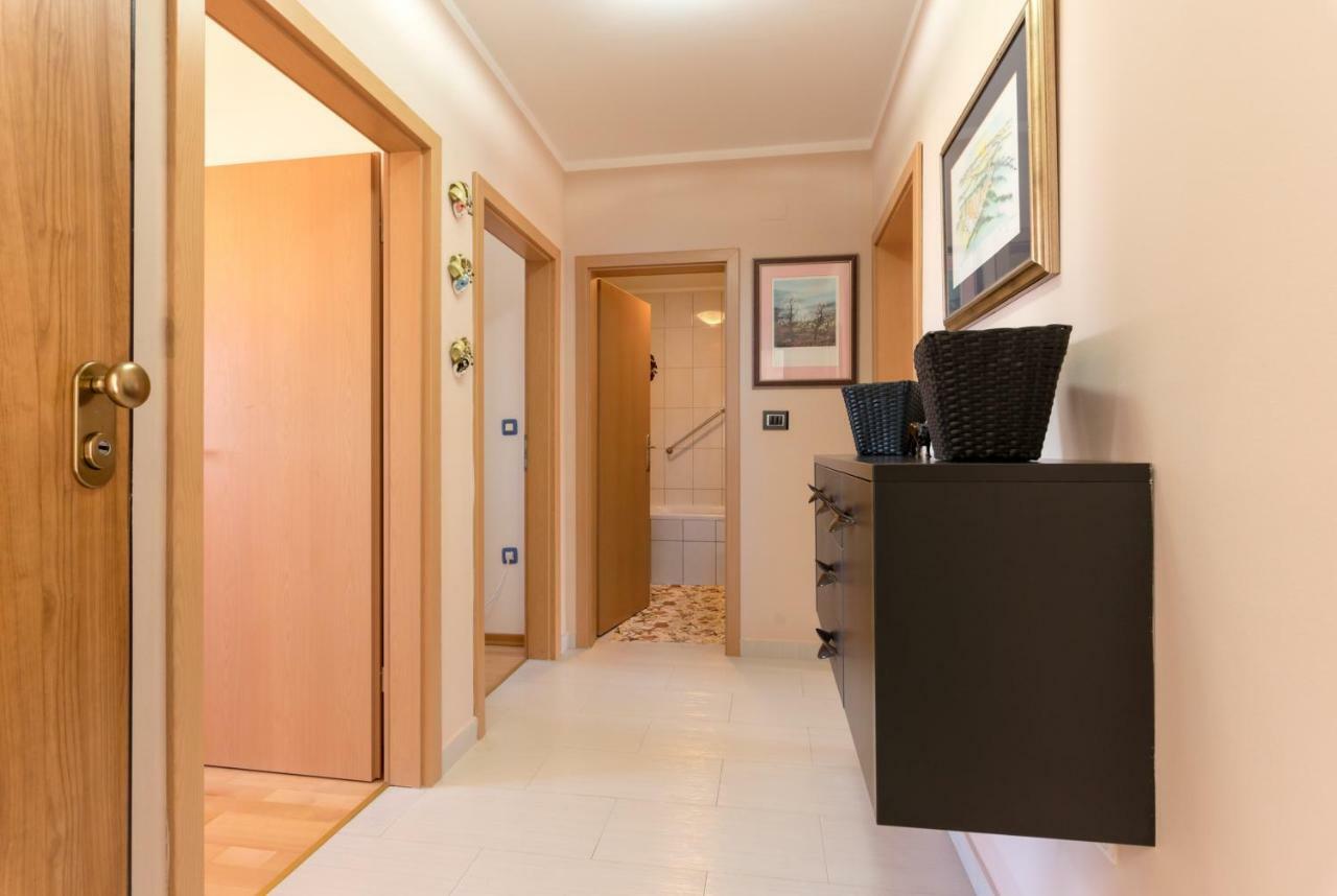 Apartment Ina Пула Екстериор снимка