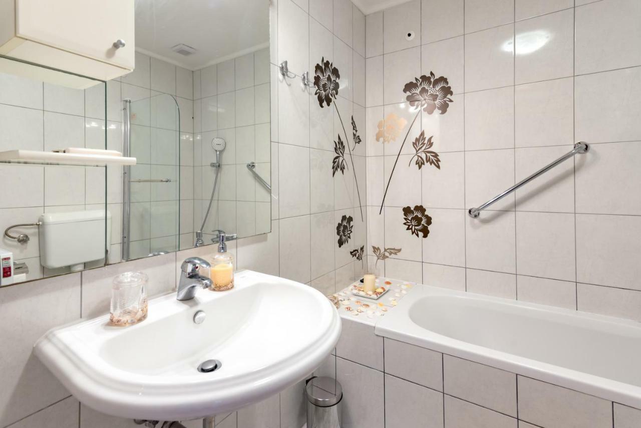Apartment Ina Пула Екстериор снимка