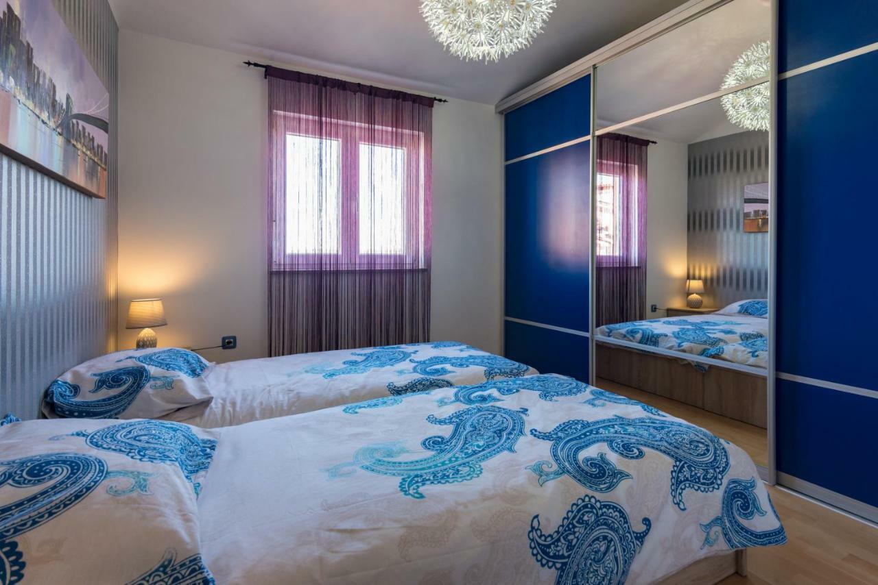 Apartment Ina Пула Екстериор снимка