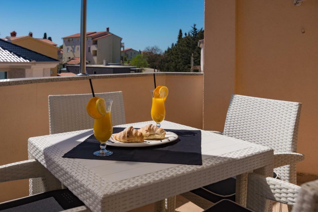 Apartment Ina Пула Екстериор снимка